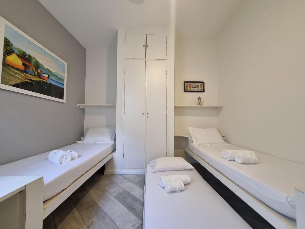 Casas Com Jacuzzi E Churrasqueira A 500 Metros Da Praia Do Pereque Na イリャベラ エクステリア 写真