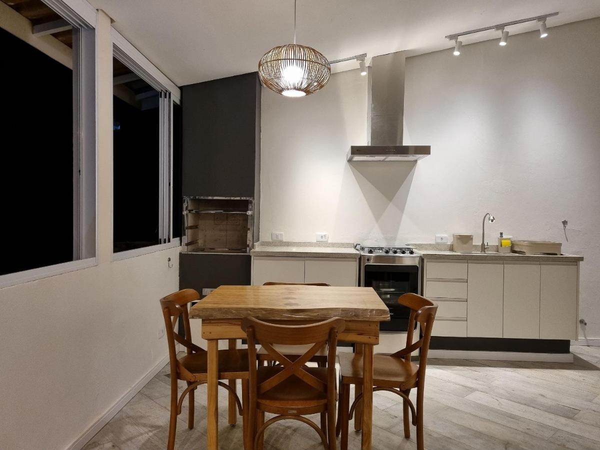 Casas Com Jacuzzi E Churrasqueira A 500 Metros Da Praia Do Pereque Na イリャベラ エクステリア 写真